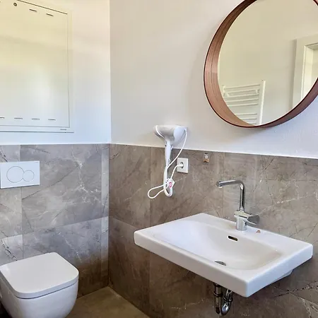 Modern Ground Floor With Patio Near Vienna Appartement Wiener Neudorf
